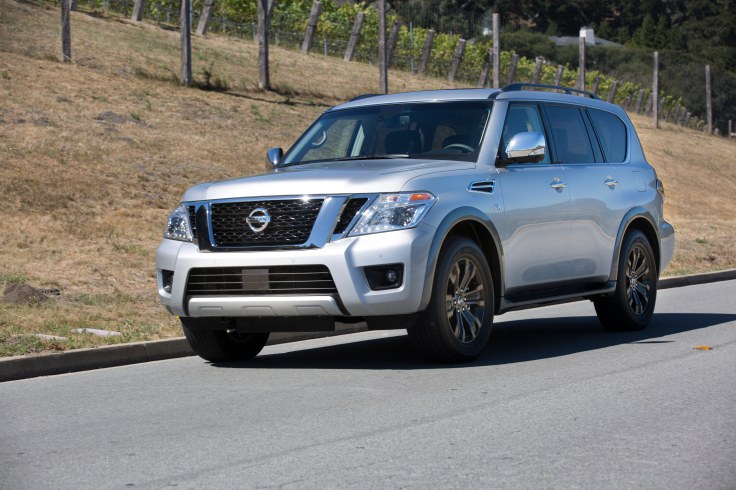 2017_nissan_armada_02