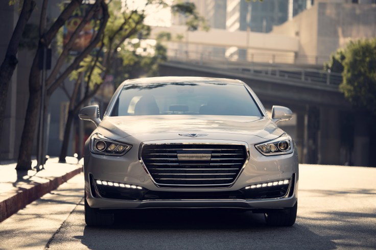 Genesis G90