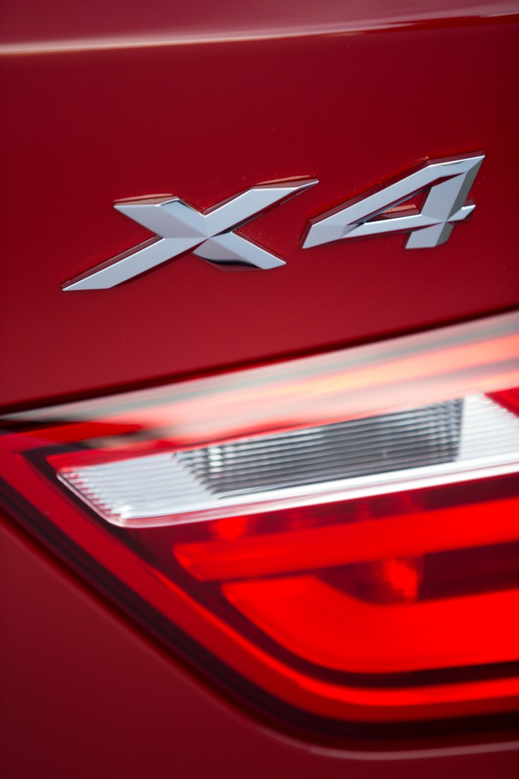 p90151378_highres_the-new-bmw-x4-xdriv