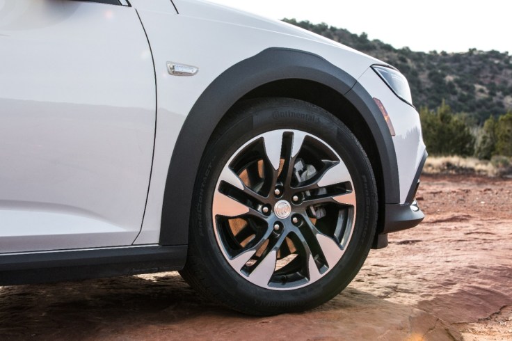 2018 Buick Regal TourX