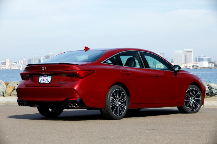 2019_Toyota_Avalon_Touring_03_540C6FDEA0A1B56E3465637BD7C81DC1CF458198