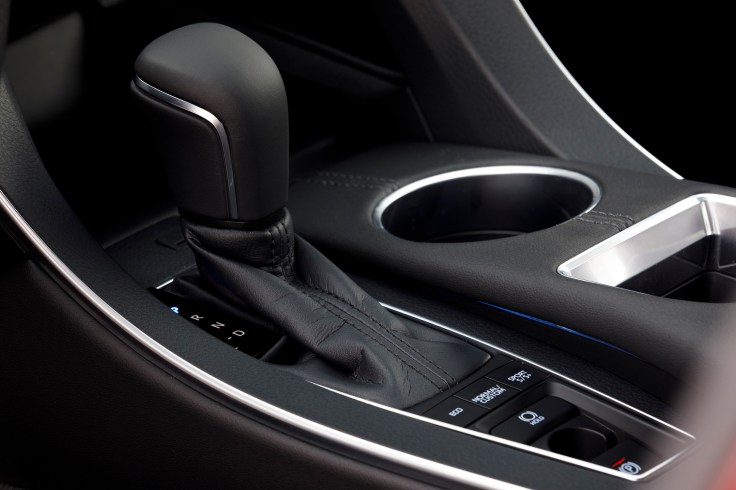 2019_Toyota_Avalon_Touring_15_89A8C9A4A12D0FFB4CC16984BC3740355DF2C43A