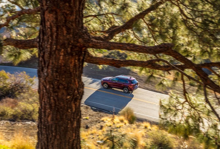 2019 Jeep® Cherokee Overland