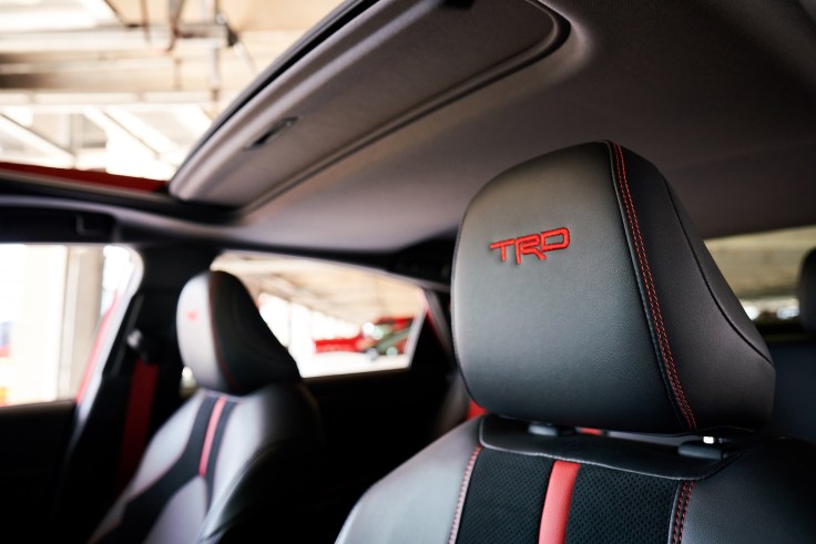 20_AvalonTRD_Interior_003