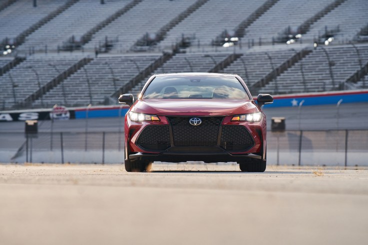 20_AvalonTRD_SupersonicRed_001