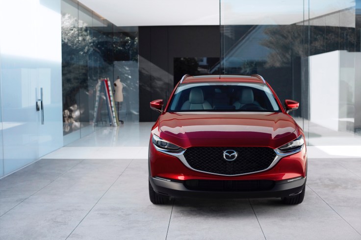 2020-Mazda-CX-30_003