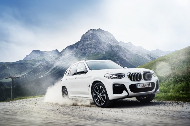 P90374484_highRes_the-new-bmw-x3-xdriv