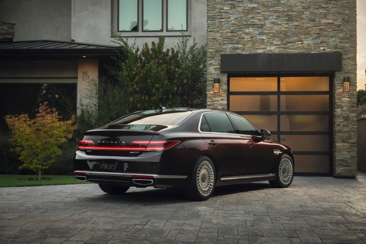 Genesis G90

Photo: James Lipman