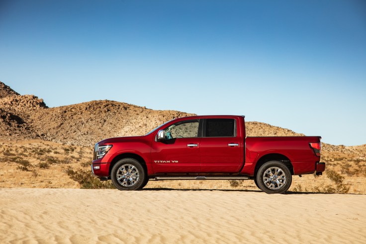 2020 Nissan TITAN SL