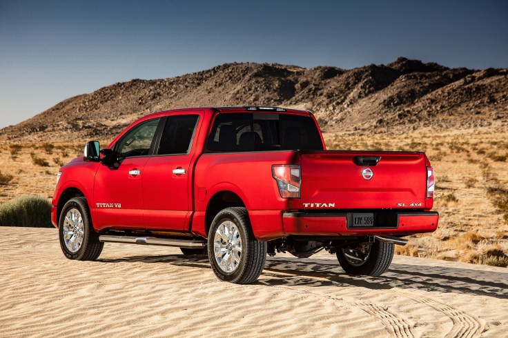 2020 Nissan TITAN SL