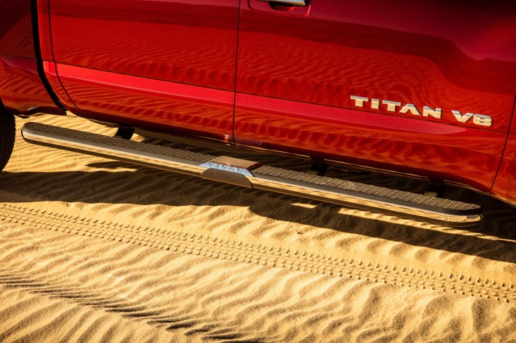 2020 Nissan TITAN SL